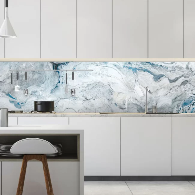 Découvrez un large choix de crédences de cuisine décoratives pour protéger vos murs.